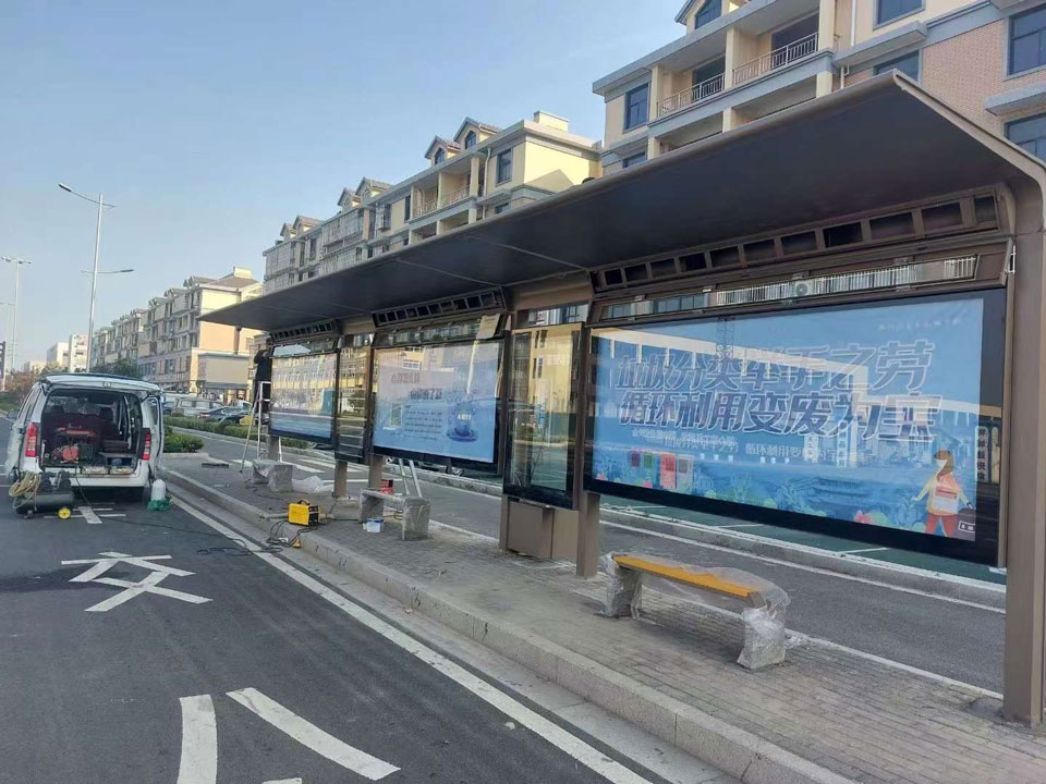 候車亭實(shí)物圖 候車亭實(shí)物圖